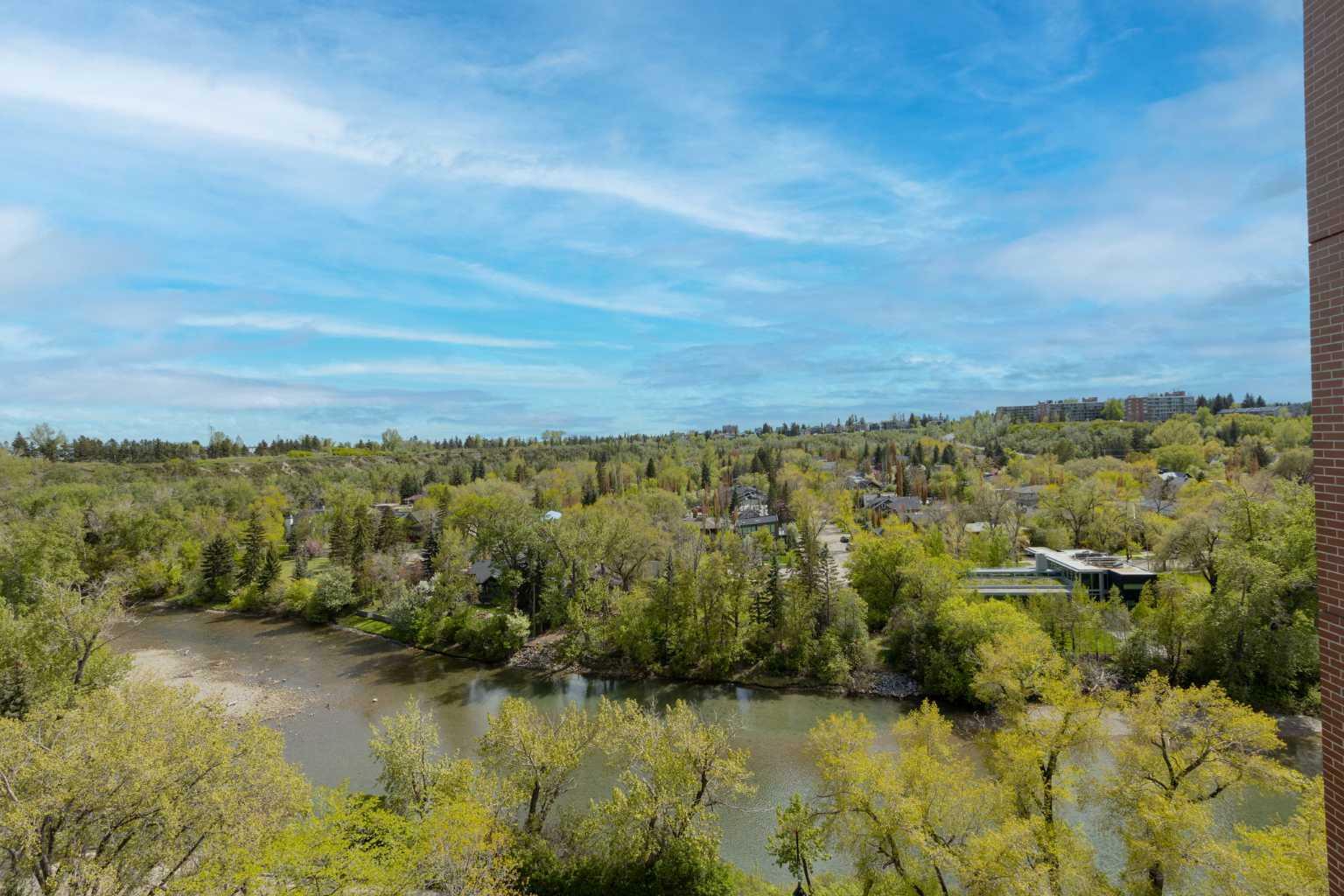 Photo de la propriété: 228 26 Avenue SW 1004 AB T2S 3C6