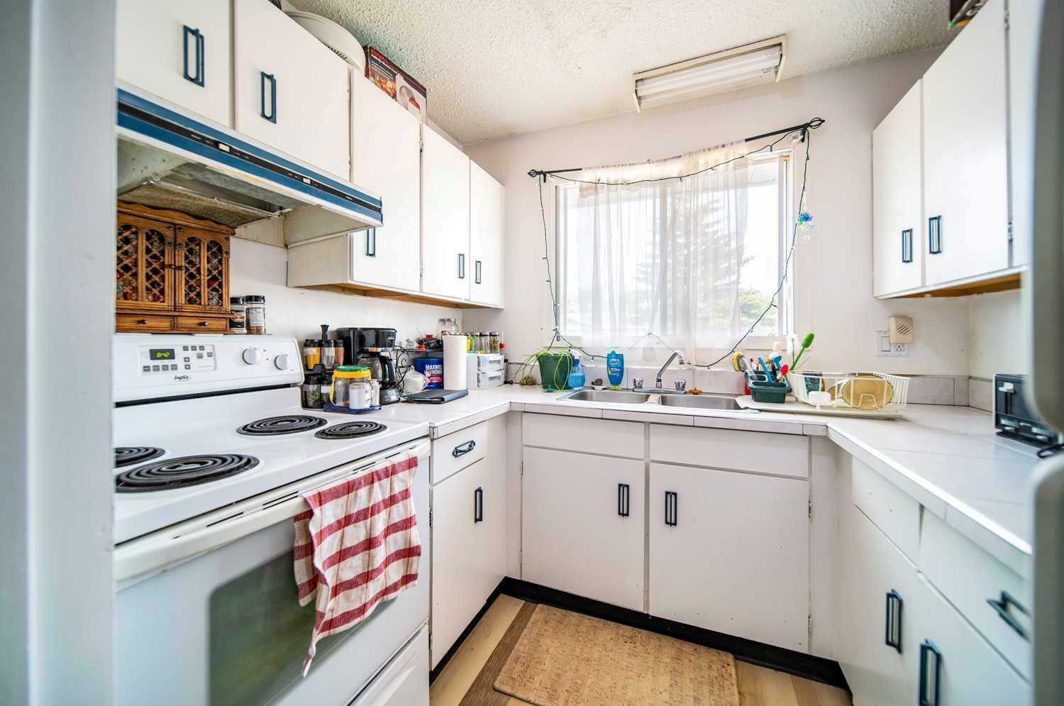 Photo de la propriété: 1601 5 Avenue AB T9W 1J3