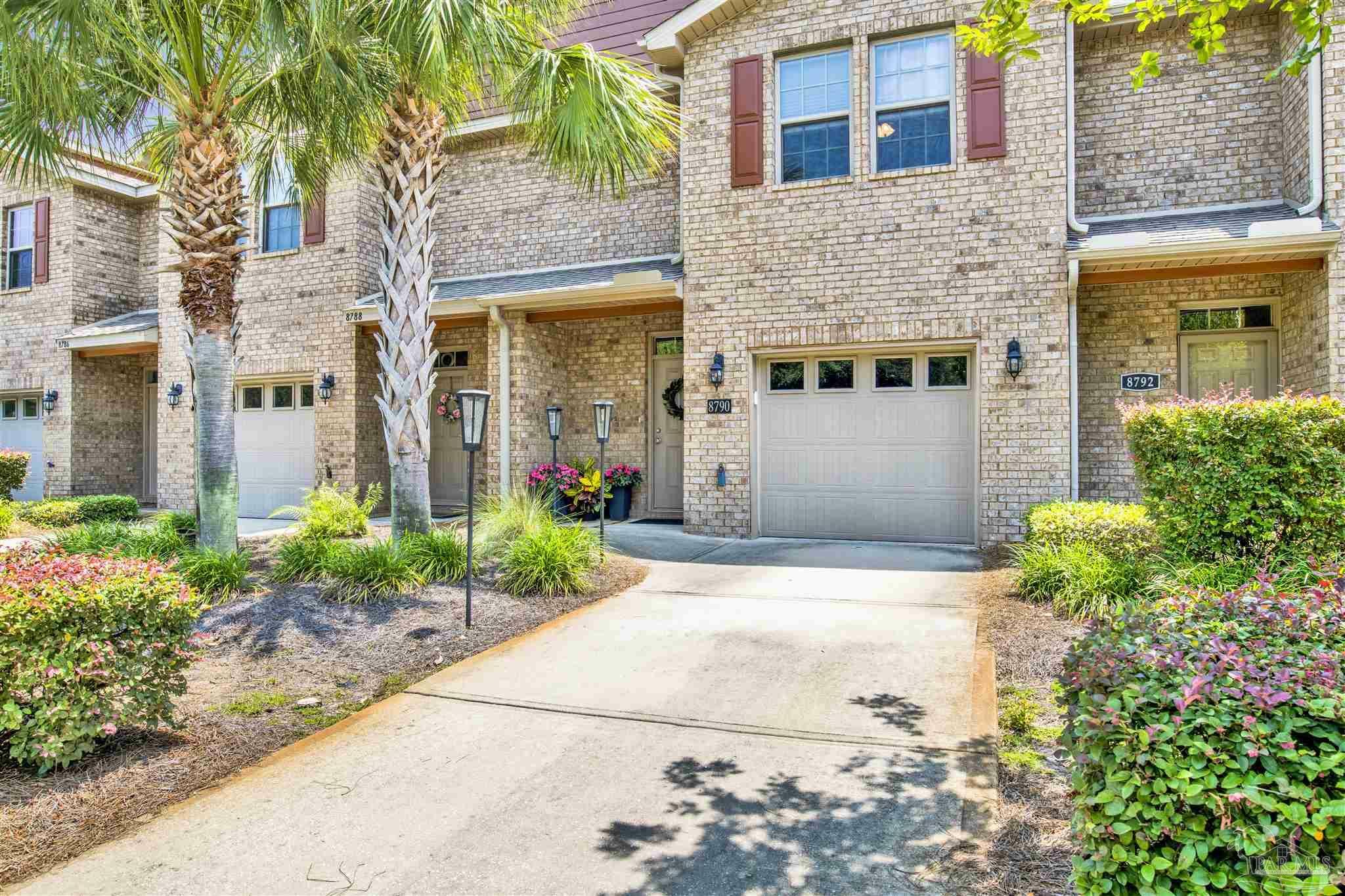 Property Photo:  8790 Brown Pelican Cir  FL 32566 