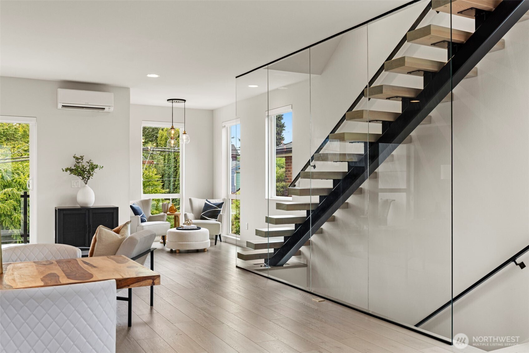 Property Photo: 2014 E Pine Street A WA 98122