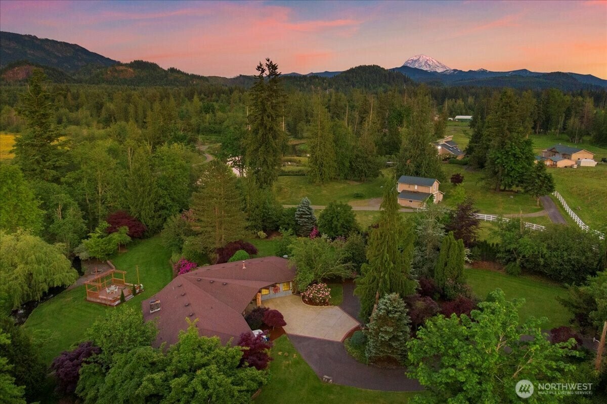 Property Photo: 41506 292nd Way SE WA 98022