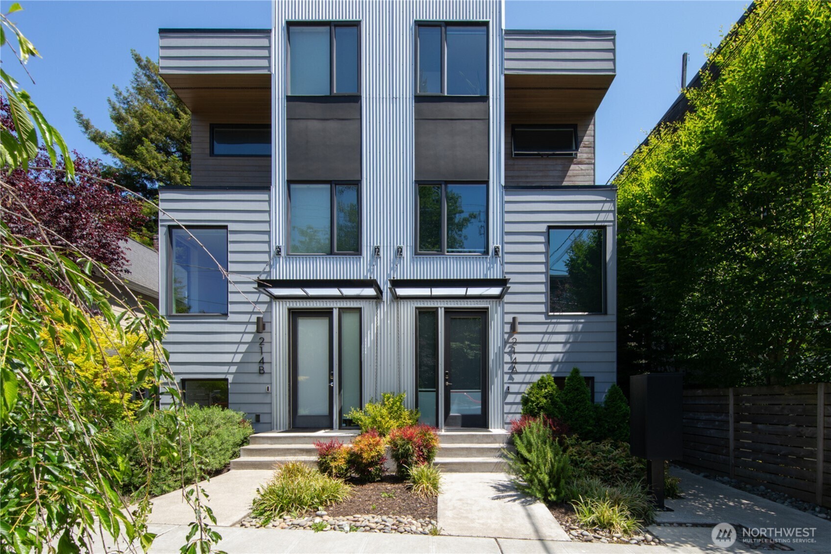 Property Photo: 214 25th Avenue E A WA 98112