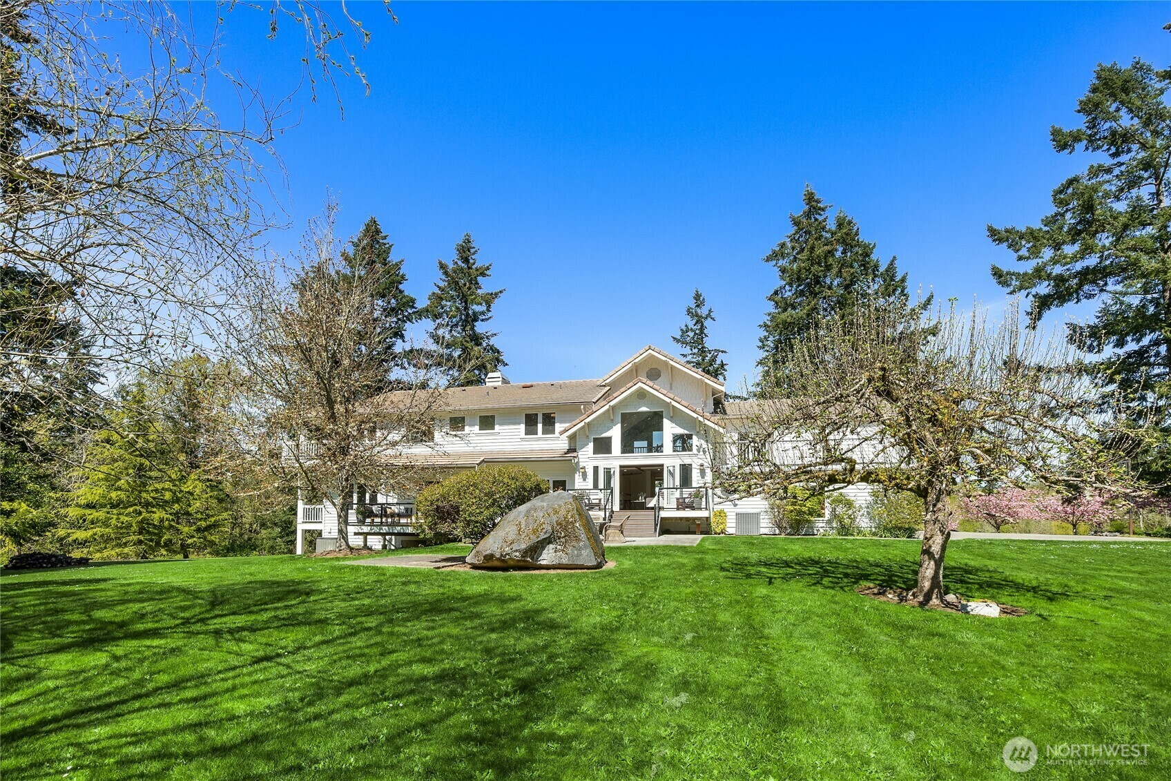Property Photo: 10117 NE Kitsap Street WA 98110