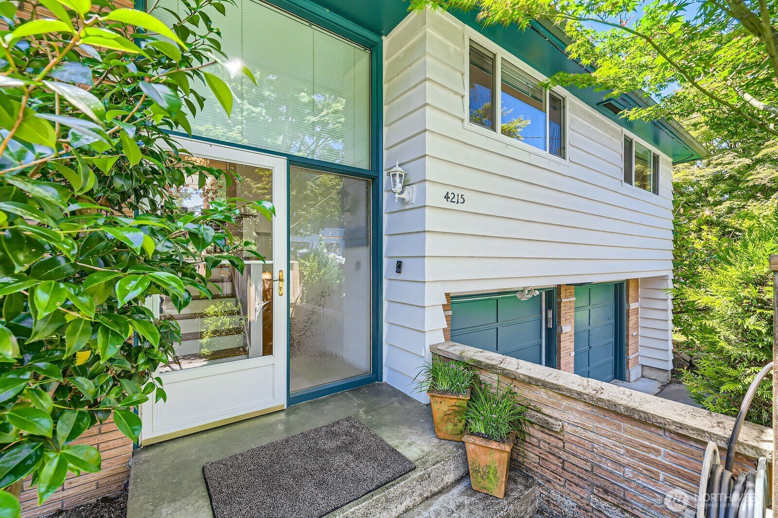 Property Photo: 4215 NE 105th Street WA 98125