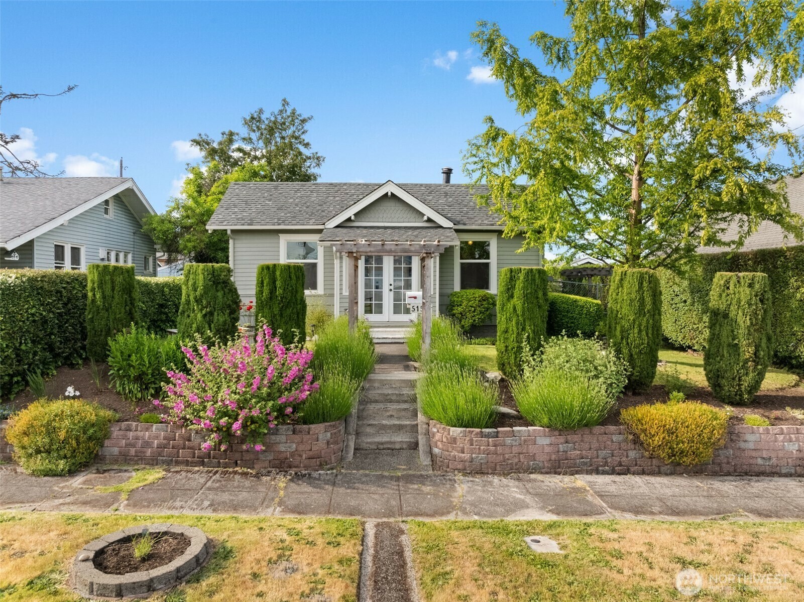 Property Photo: 515 S 57th Street WA 98408