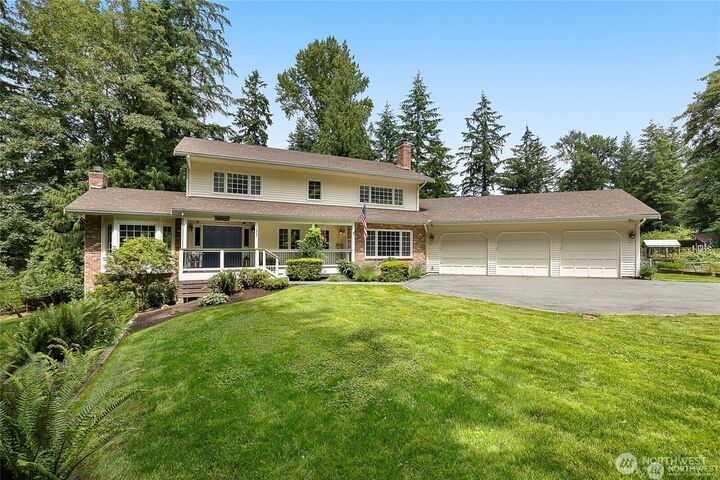 Property Photo: 12925 206th Avenue NE WA 98077