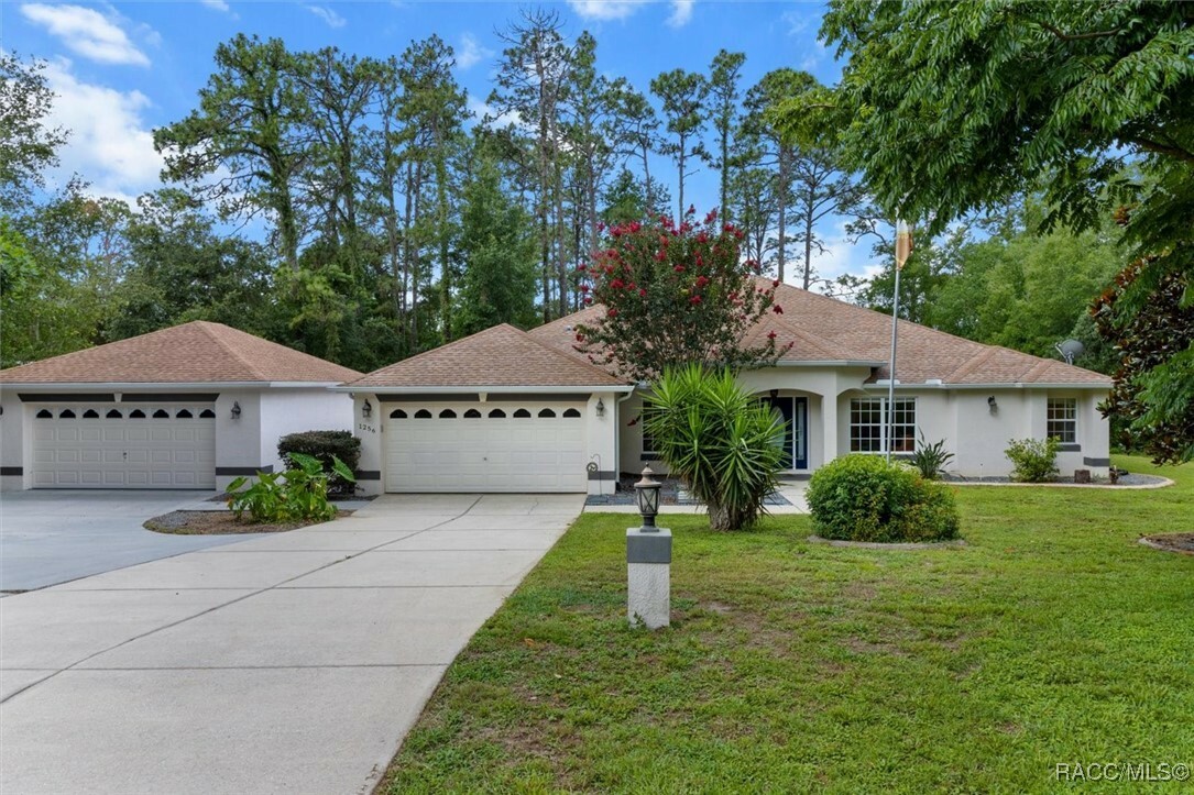 Property Photo: 1256 W Sphere Place FL 34465