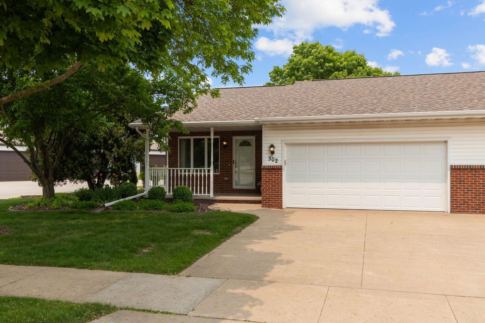 Property Photo: 302 Parkside Court WI 54136
