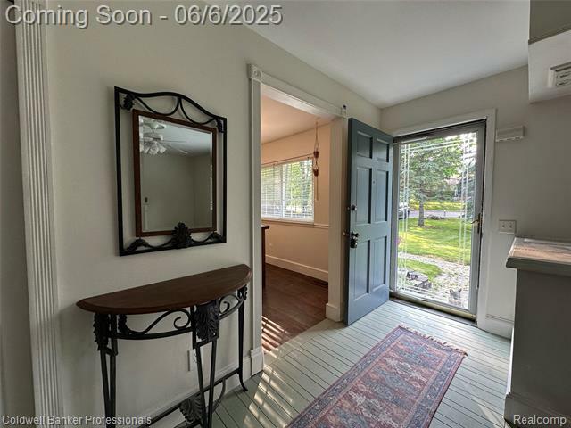 Property Photo:  937 State Road  MI 48430 