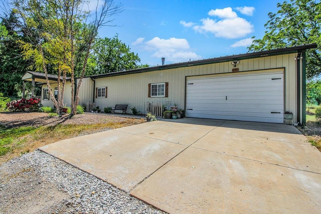 Property Photo: 6361 SW Diamond Rd KS 67010