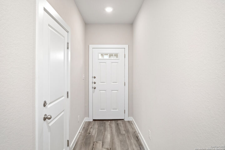 Property Photo: 21535 Sir Walter TX 78256