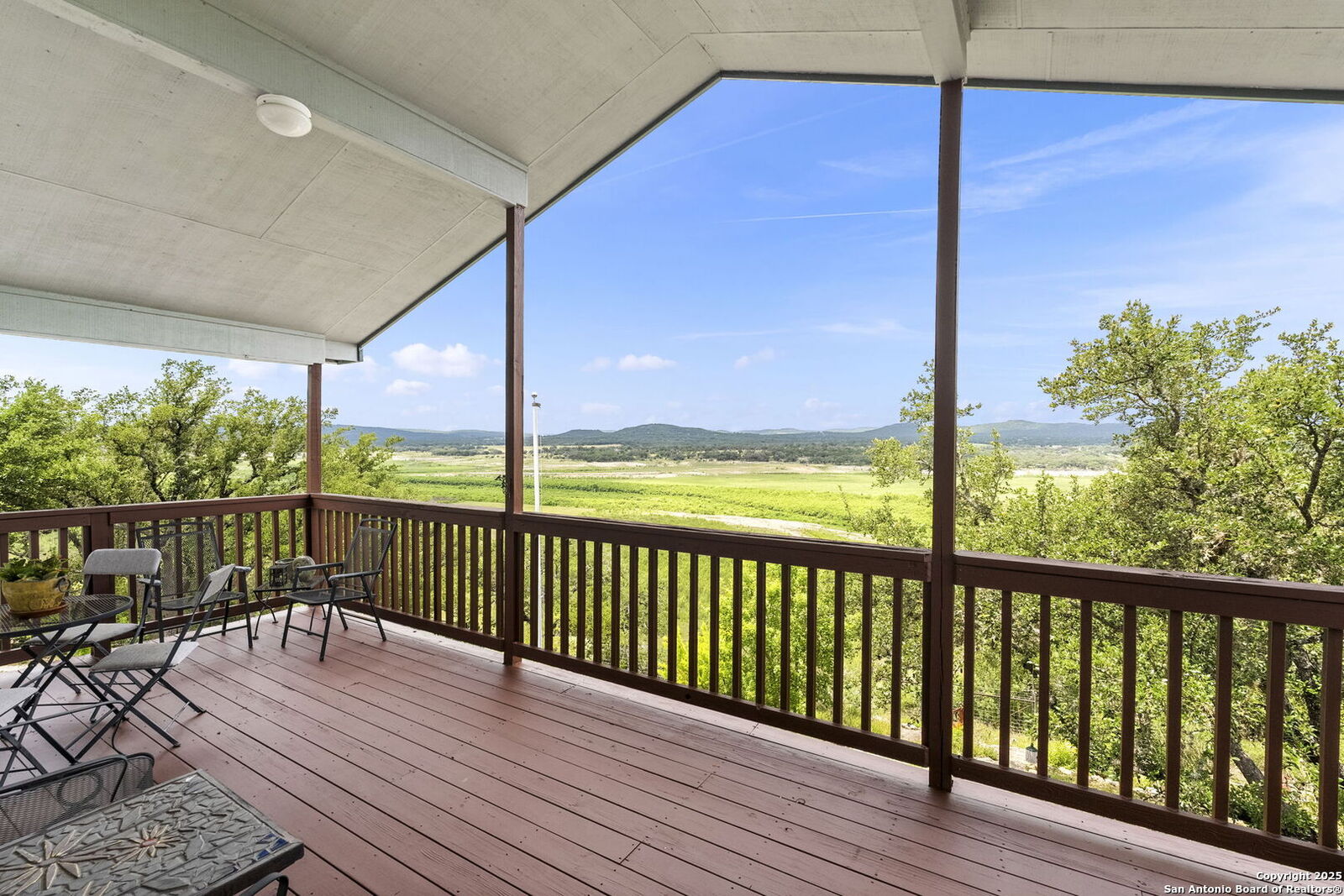 Property Photo:  125 Northlake Cove  TX 78063 