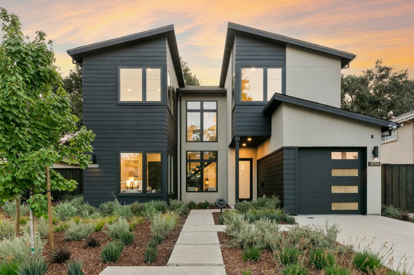 Property Photo: 1060 Karen Way CA 94040