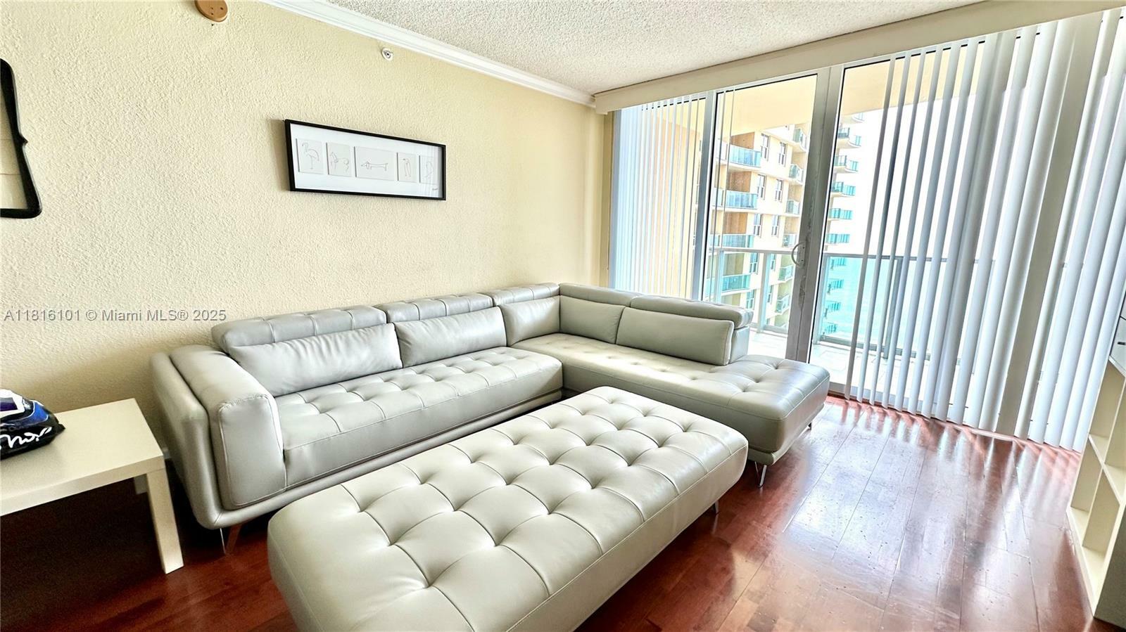 Property Photo: 2501 S Ocean Dr 820 FL 33019