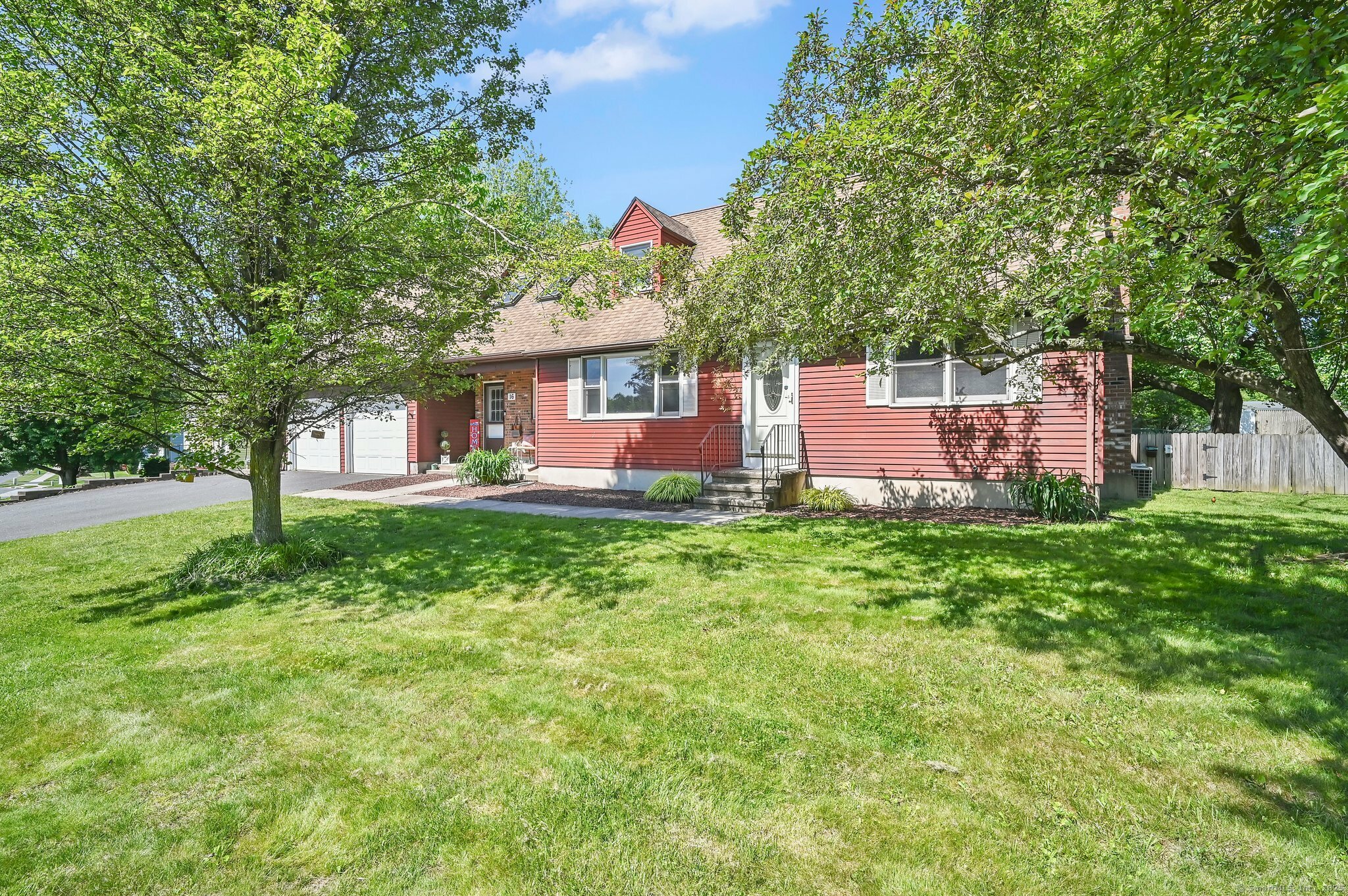 Property Photo:  16 Cartier Road  CT 06082 
