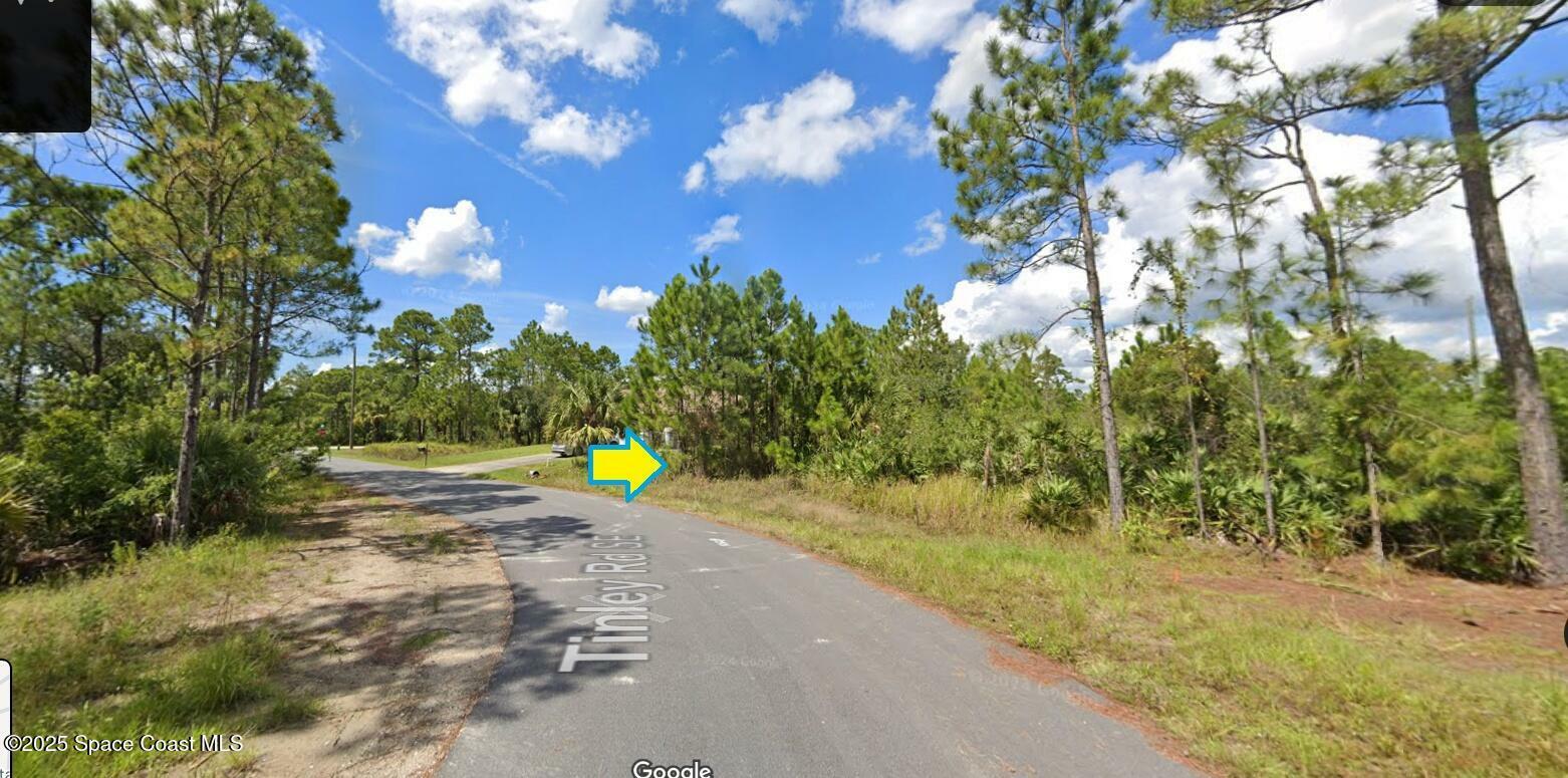Property Photo: 2991 Tinley Road SE FL 32909