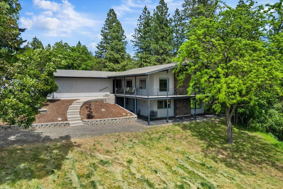 Property Photo: 6913 S Ben Burr Rd WA 99223