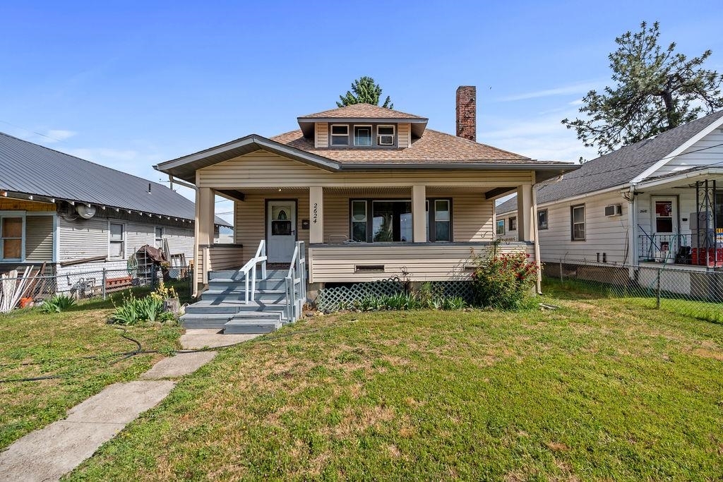 Property Photo:  2624 W 8th Ave  WA 99224 