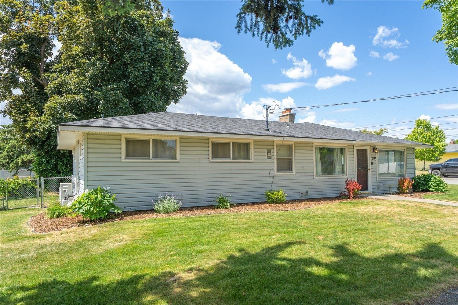 Property Photo: 519 N Bannen Rd WA 99216