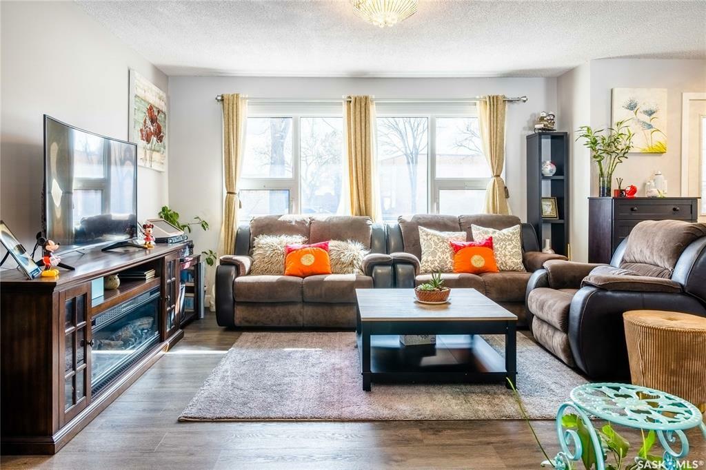 Property Photo: 2305 Taylor Street E SK S7H 1W8
