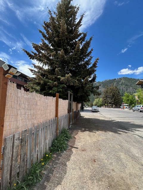Property Photo: 160 W 2nd St ID 83340