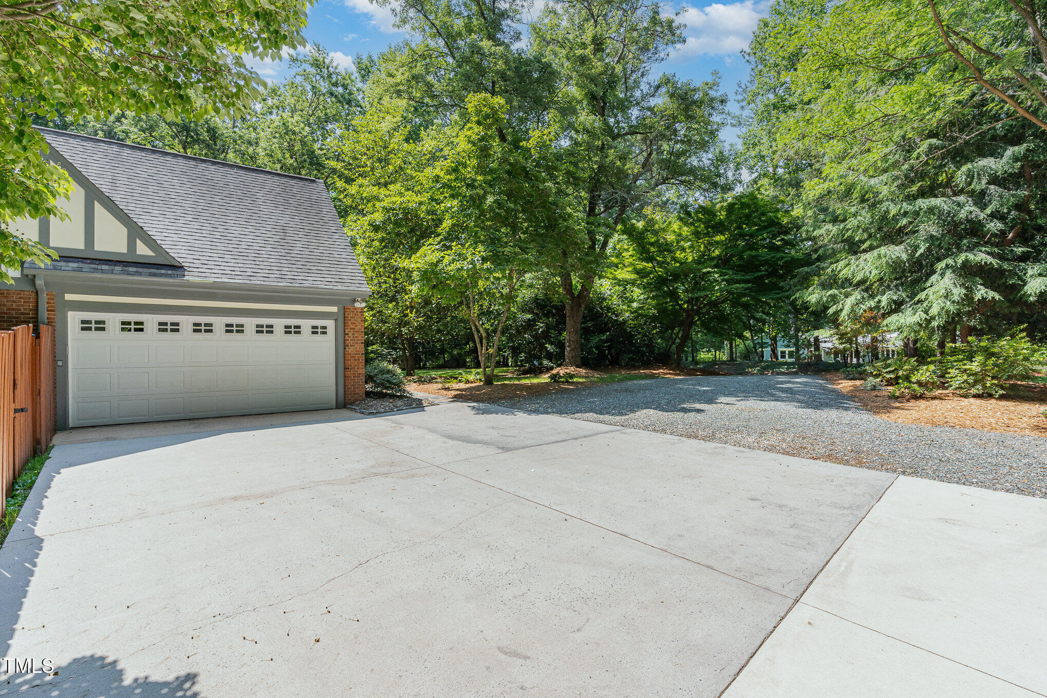 Property Photo: 106 Wolfs Trail NC 27516