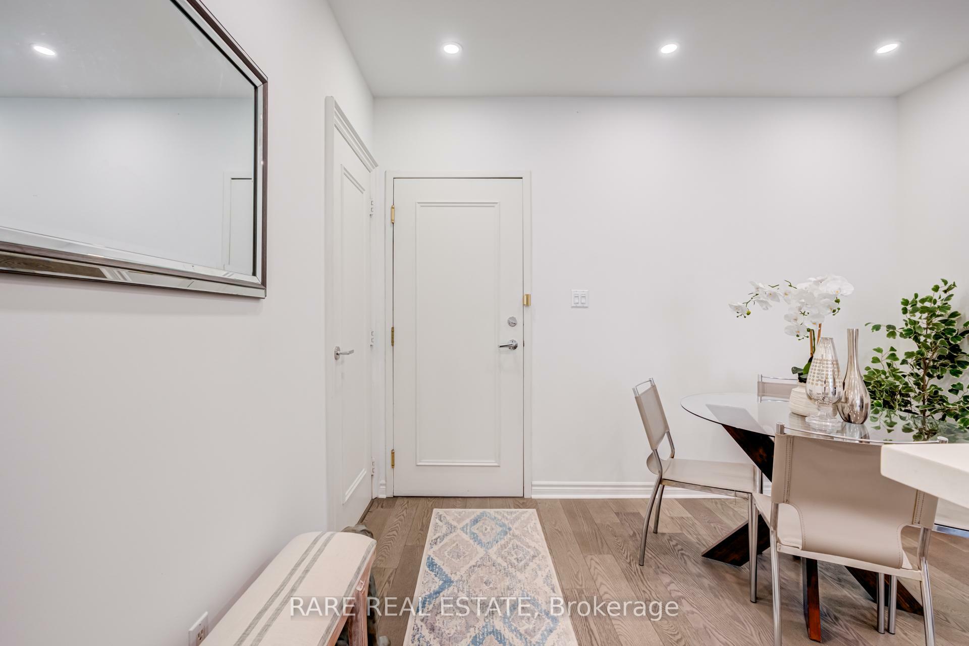 Property Photo: 111 Merton Street 210 ON M4S 3A7