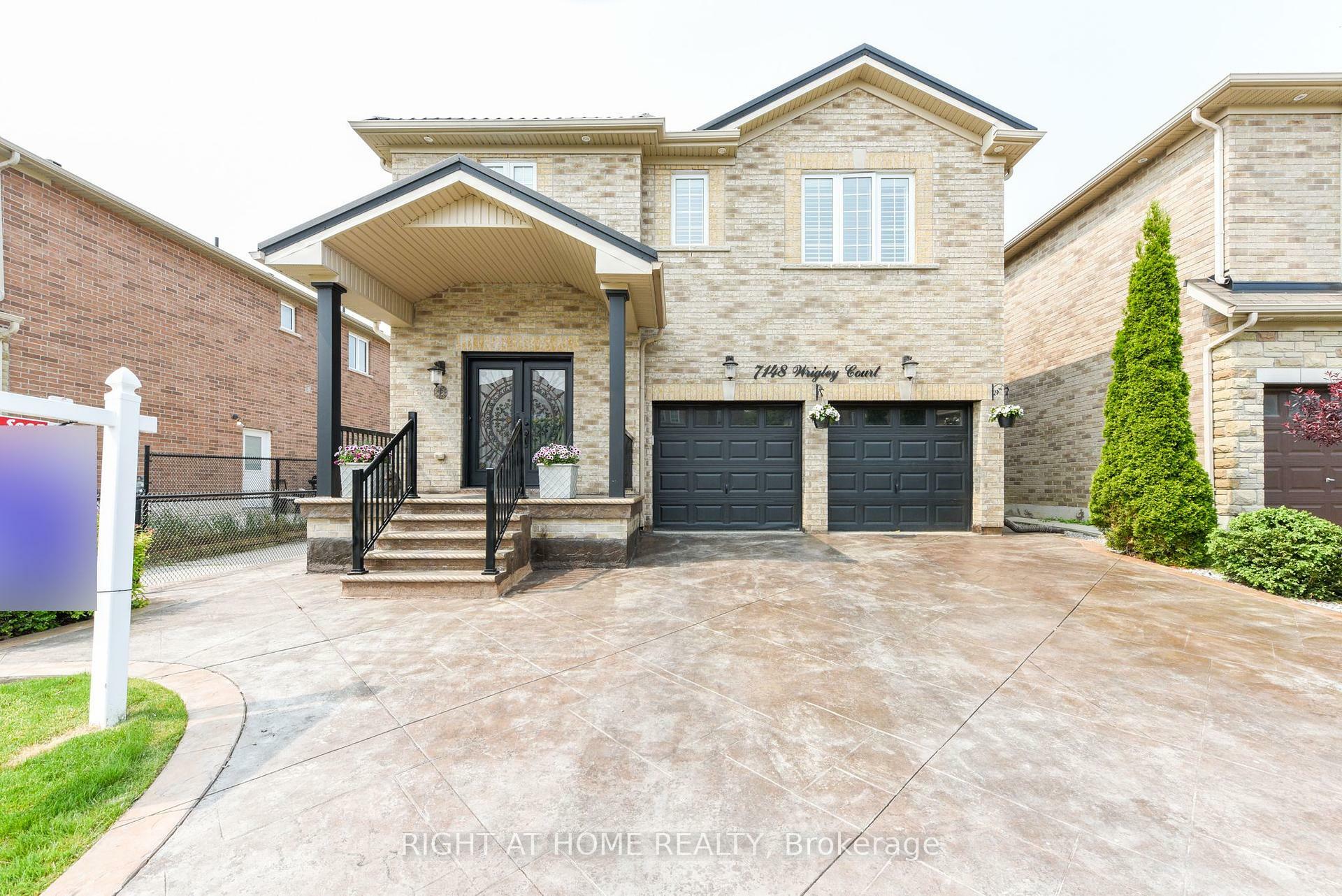 Property Photo: 7148 Wrigley Court ON L5W 0C8