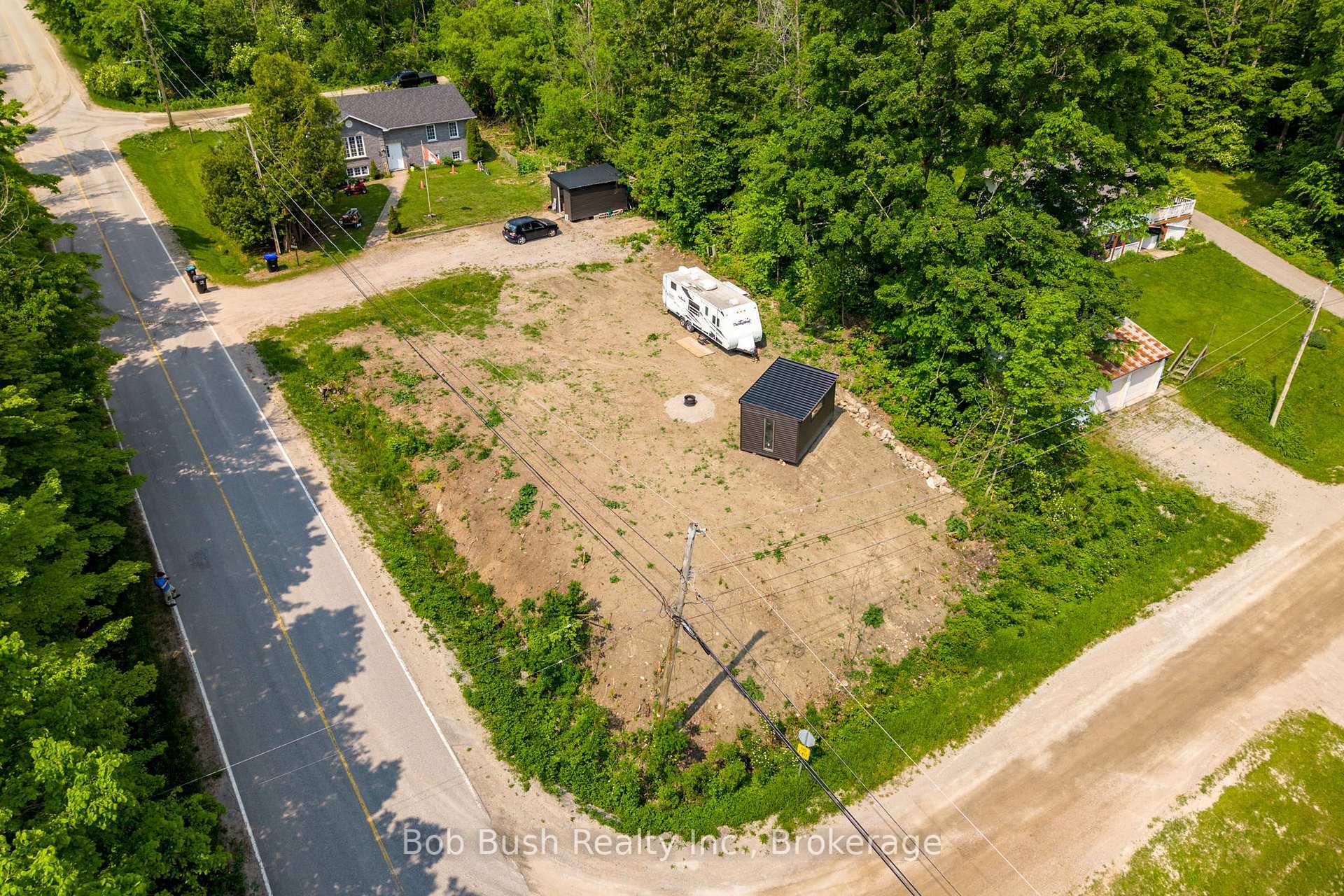 Property Photo:  440 David Avenue  ON L0K 1R0 