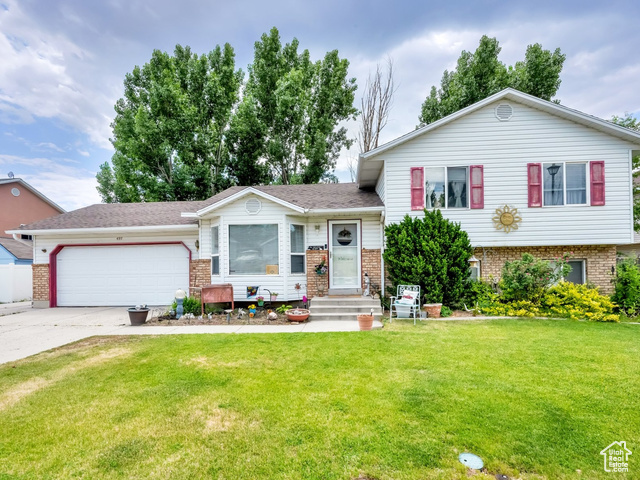 Property Photo: 497 W 2280 N UT 84043