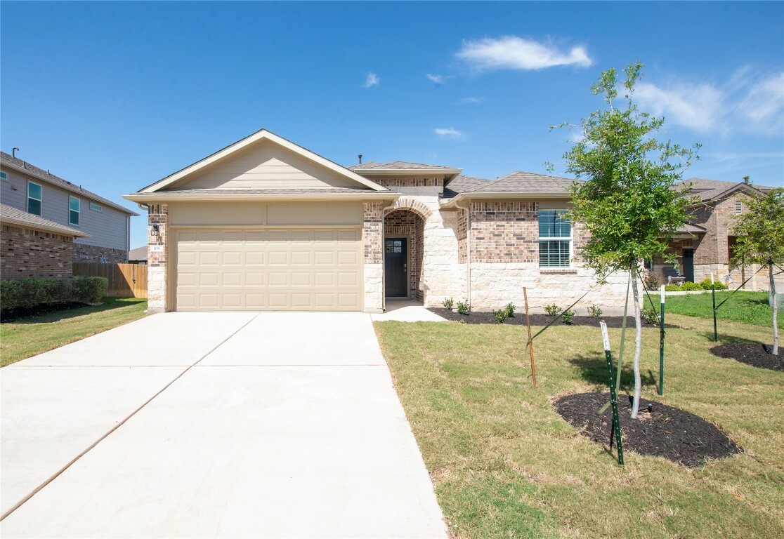 Property Photo: 106 Deep Eddy Cove TX 78602
