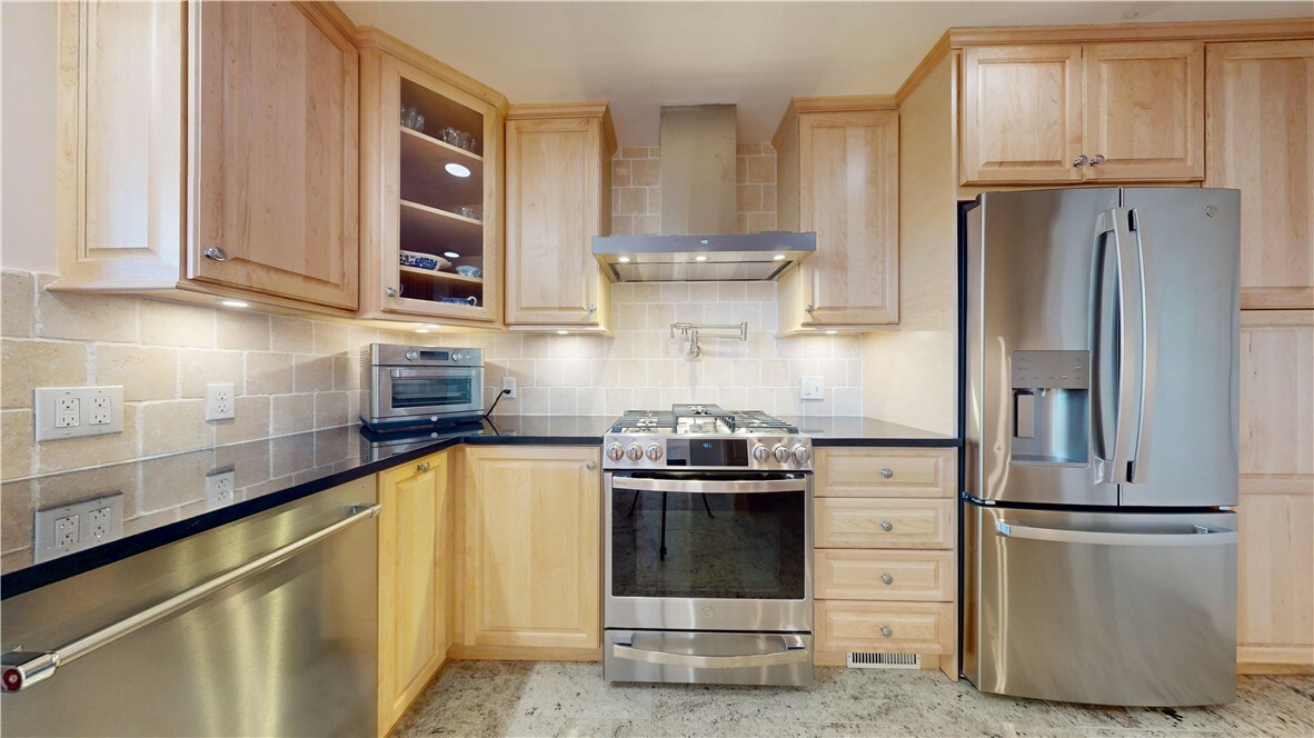Property Photo: 355 Saranac Way NY 14850