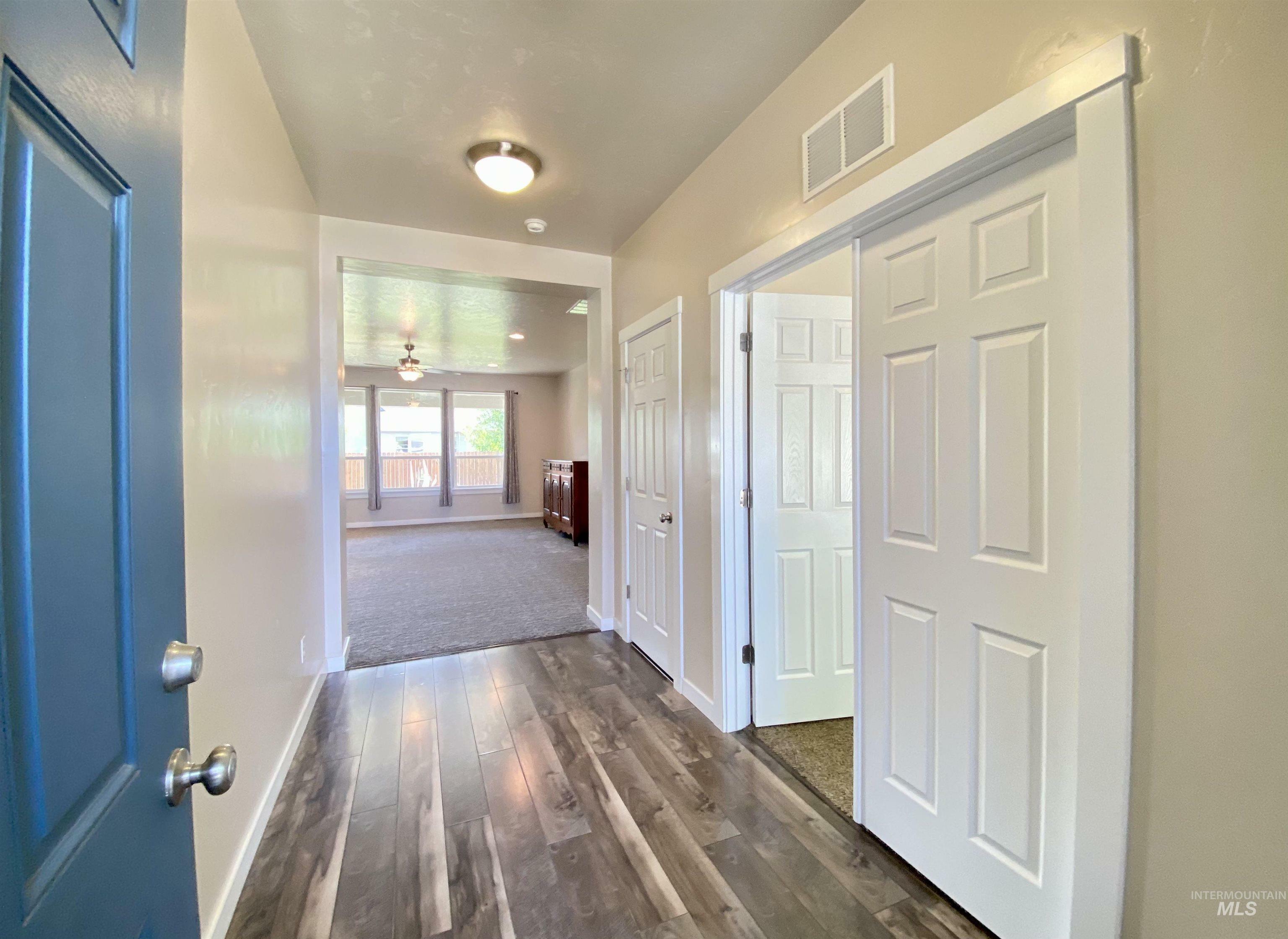 Property Photo: 1756 N Hornback Ave ID 83669