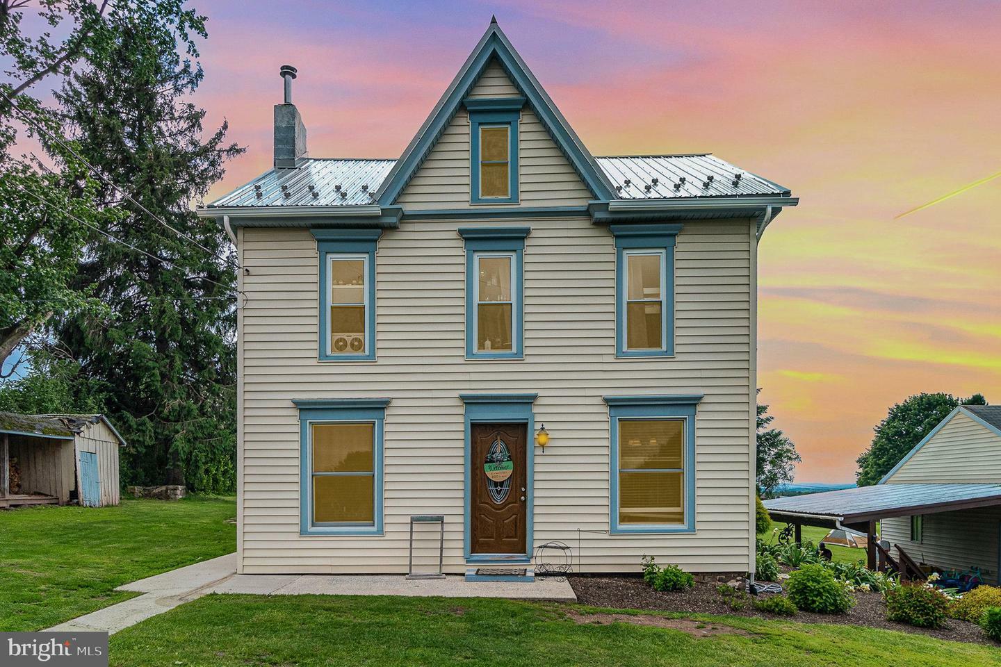 Property Photo: 28 Laudermilch Road PA 17032