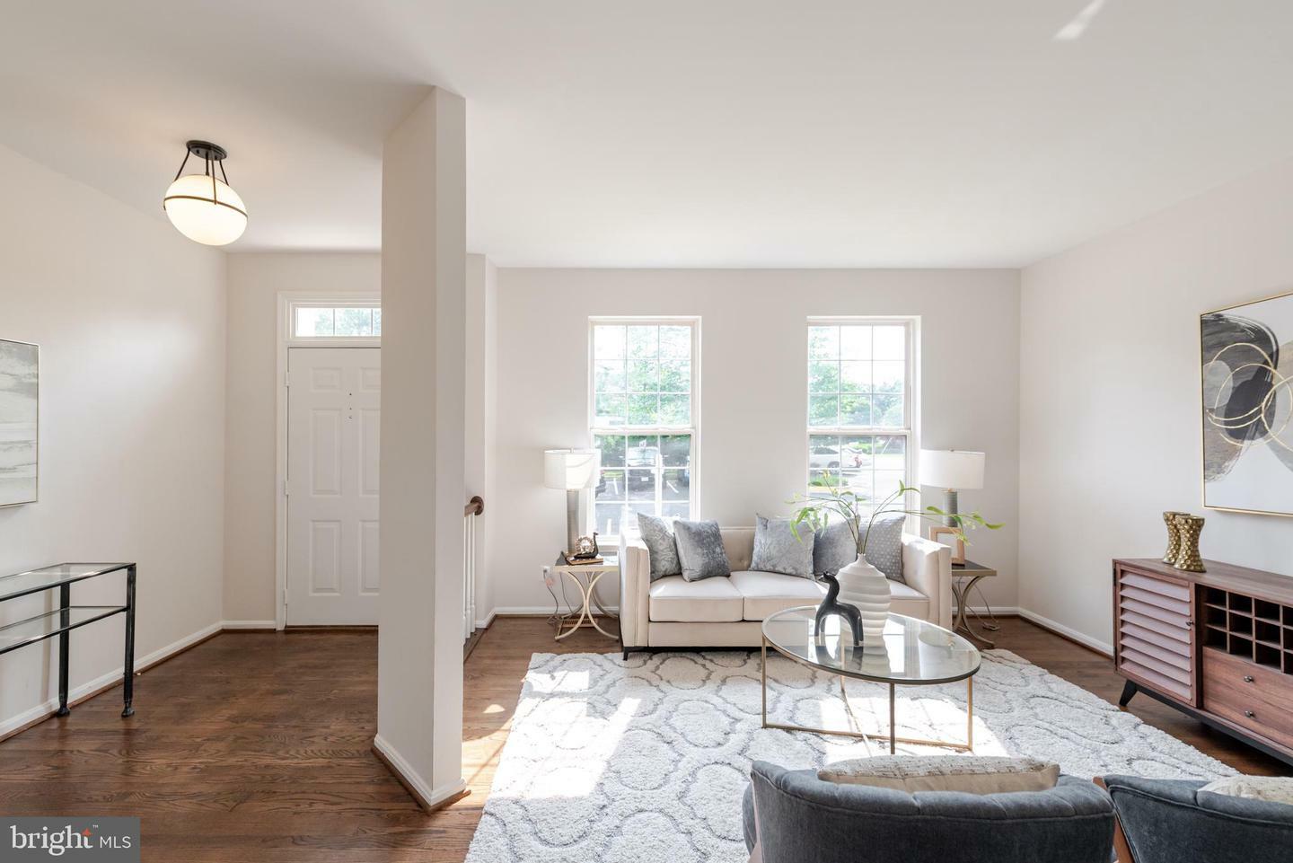 Property Photo: 5115 Lands End Court VA 22025