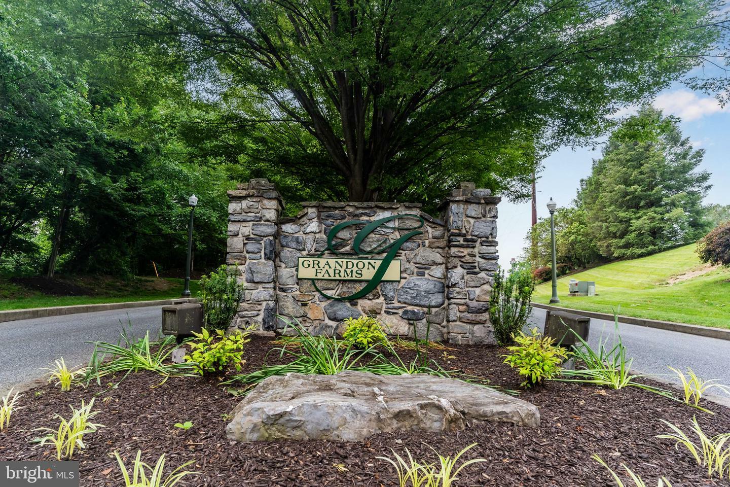 Property Photo: 940 Woodley Drive PA 17050