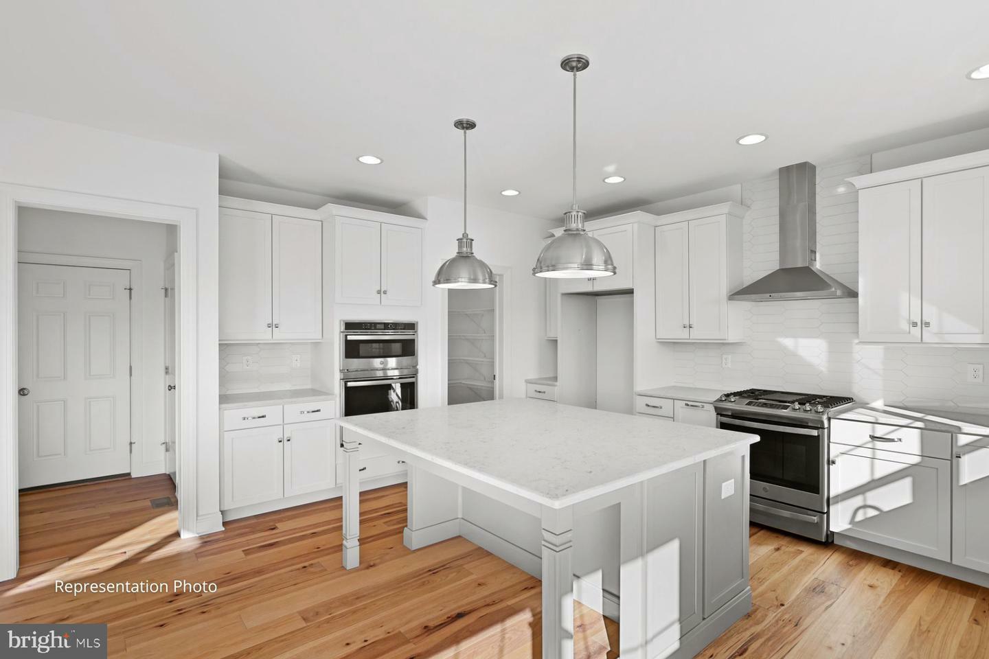 Property Photo: 723 Brindle Farm Lane PA 17055