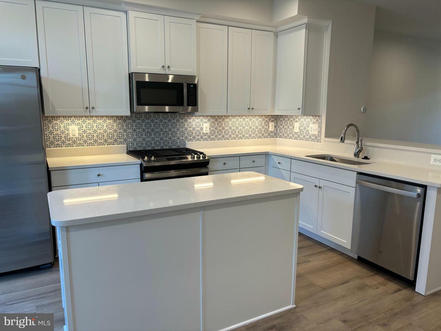 Property Photo:  1019 Rampart Drive  VA 22401 