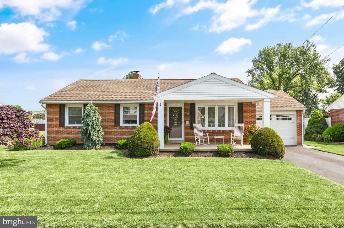 331 Fry Avenue  Robesonia PA 19551 photo