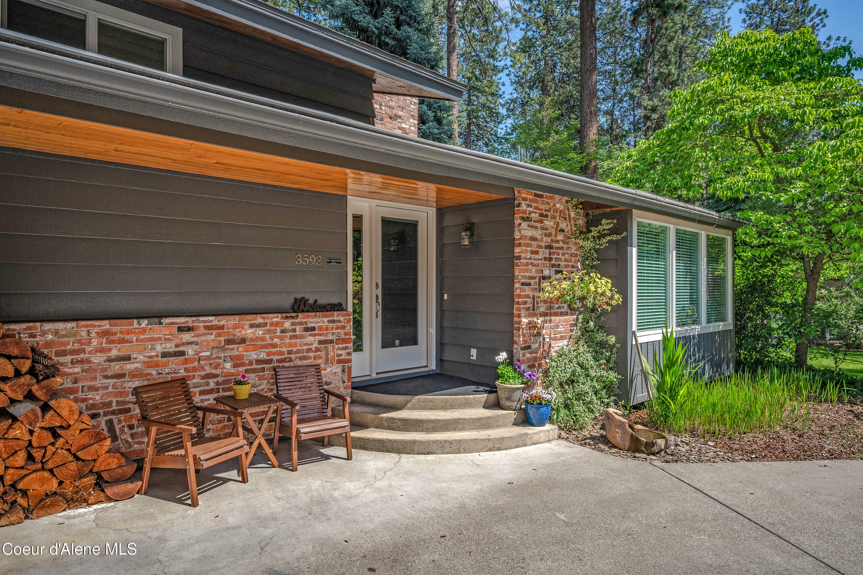 Property Photo: 3593 W Fairway Dr ID 83815