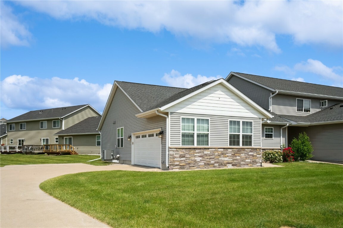 Property Photo: 3092 Sherwood Drive IA 52302