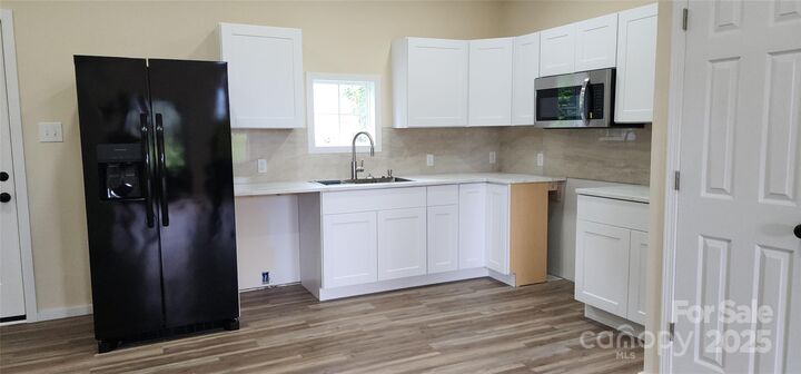 Property Photo: 306 E Ratchford Avenue NC 28054