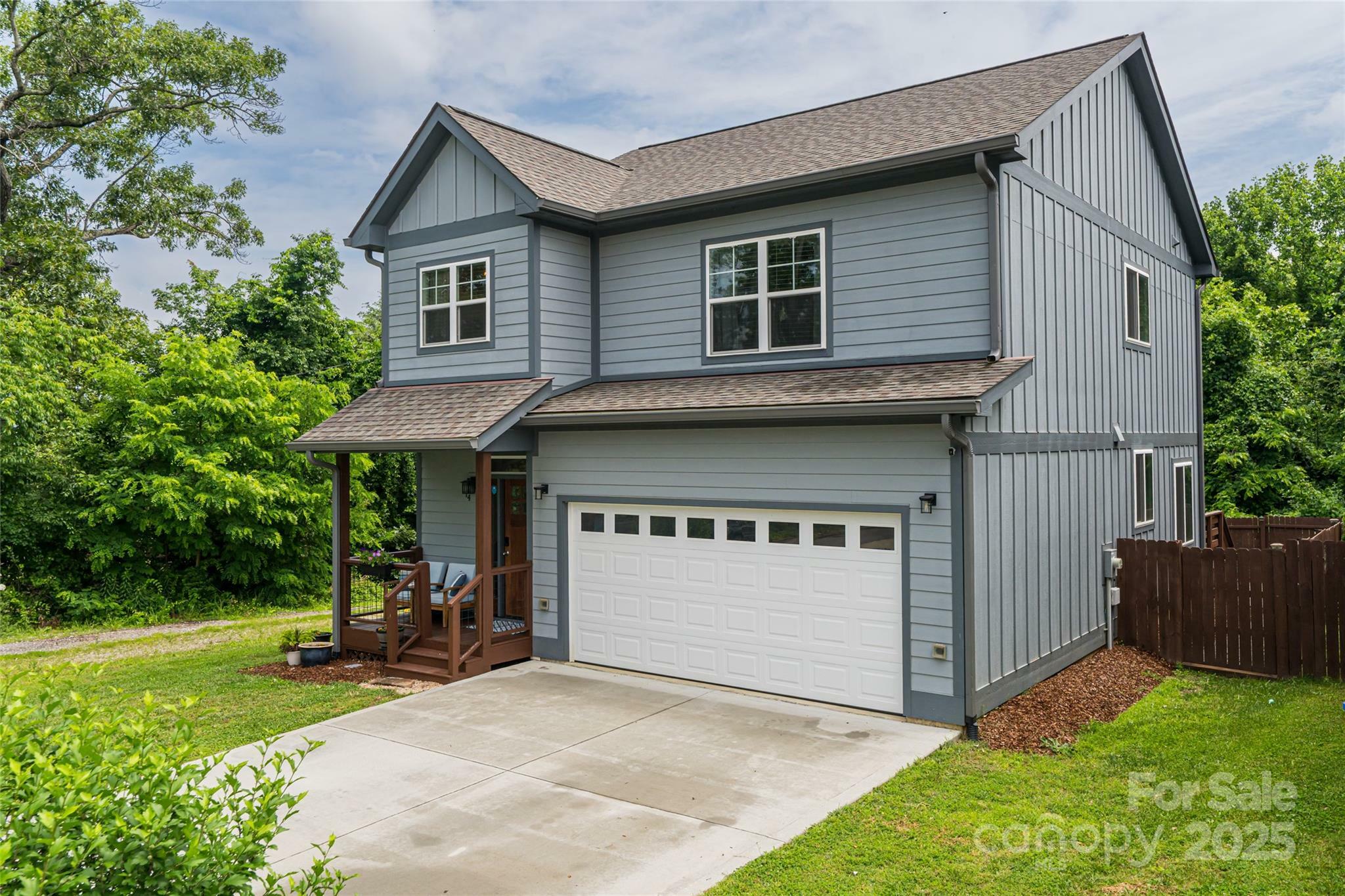 Property Photo: 14 Alice Clement Lane NC 28803