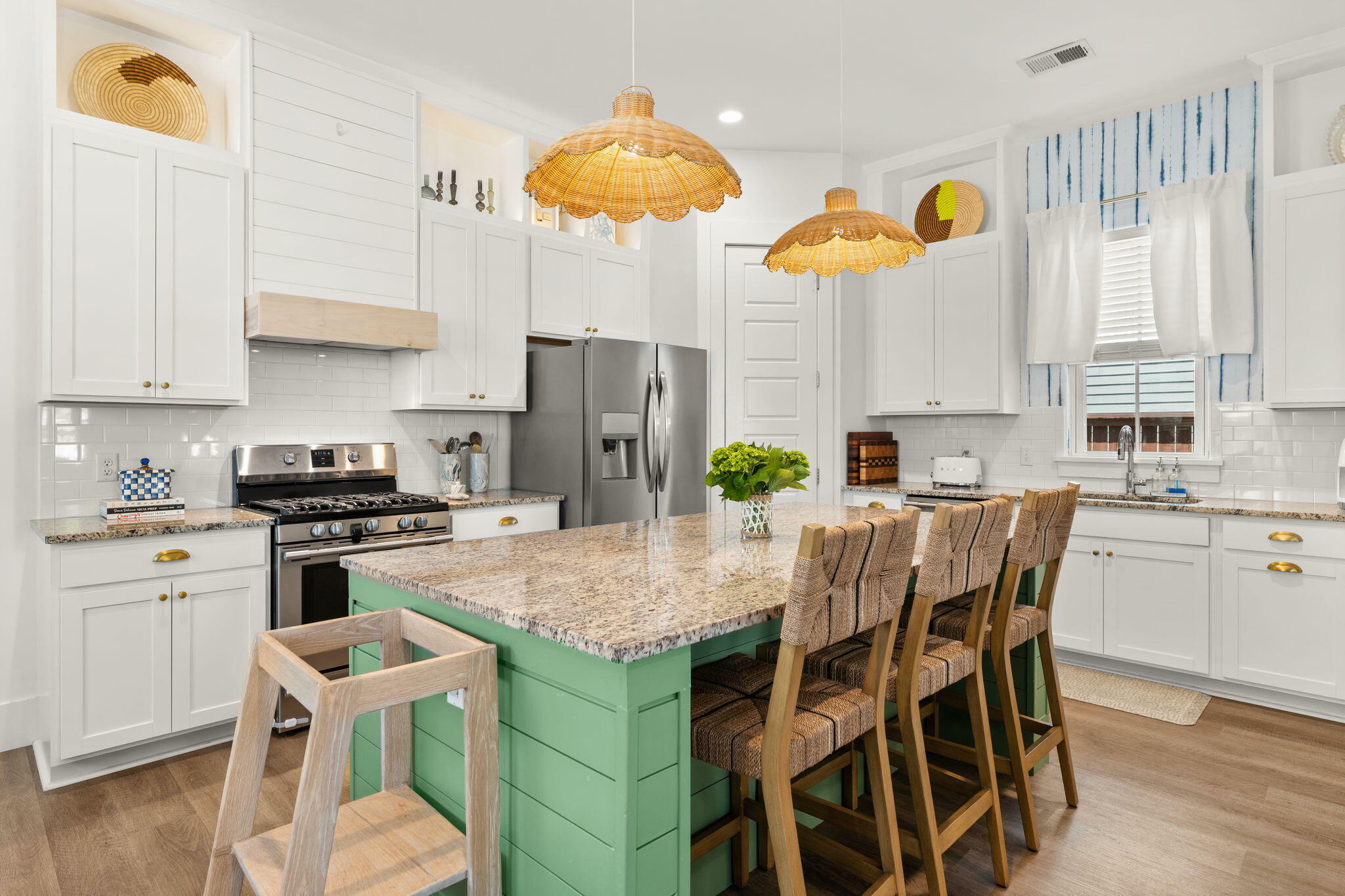 Property Photo:  383 Oak Park Street  SC 29486 