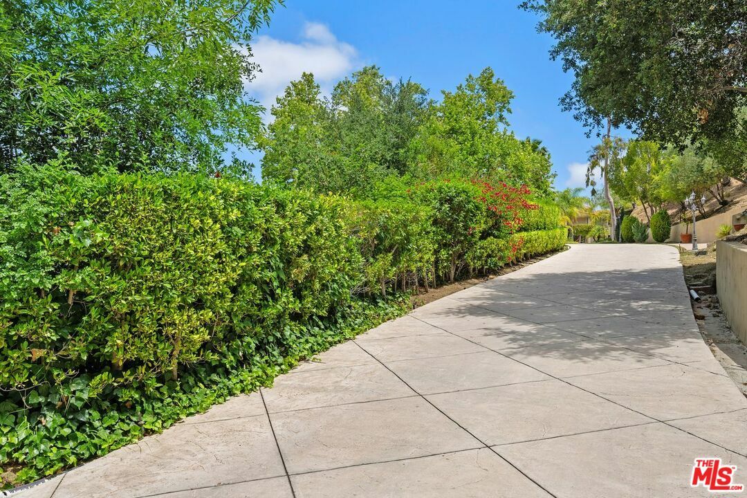 Property Photo:  16980 Escalon Dr  CA 91436 