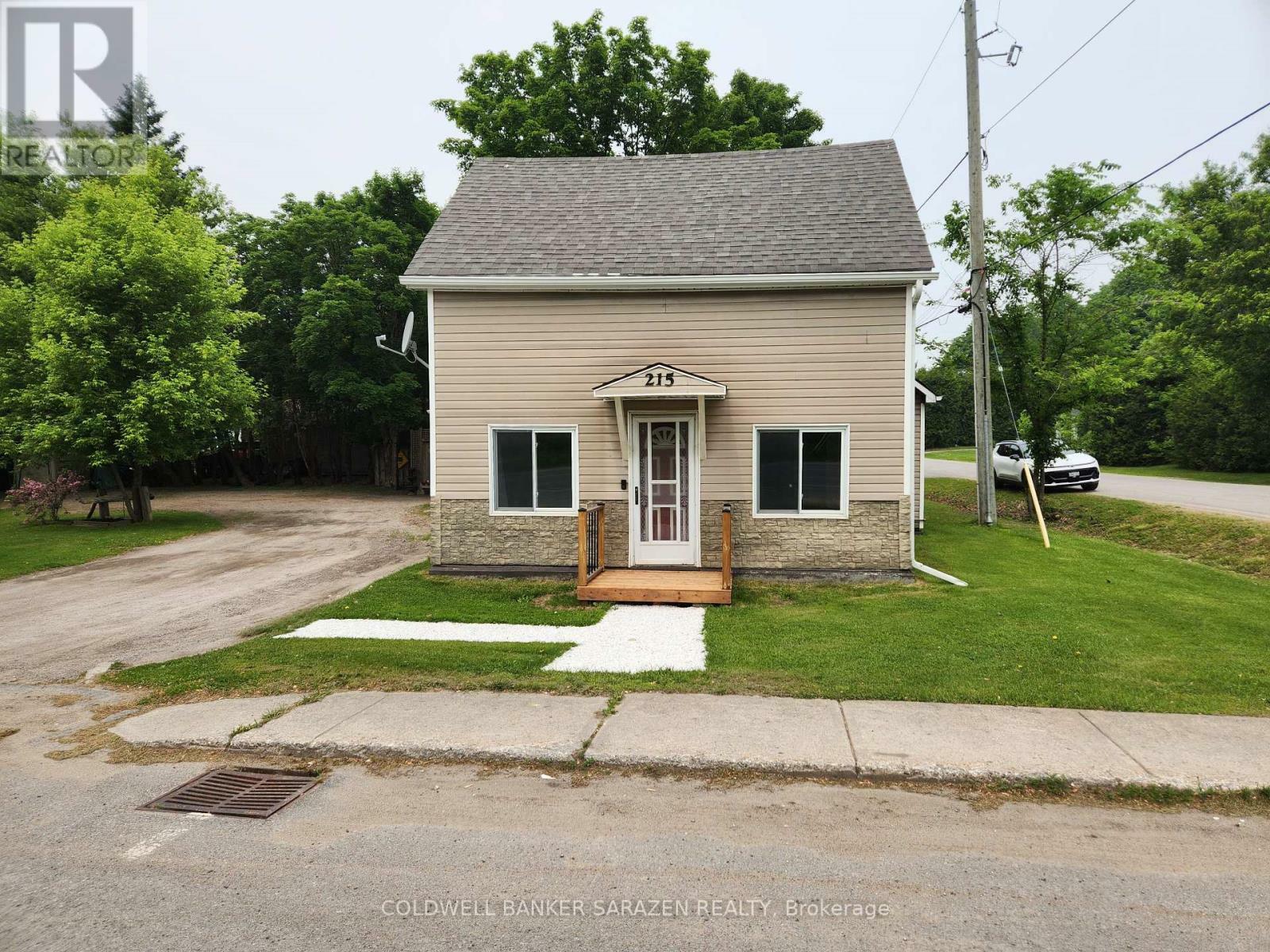 Photo de la propriété: 215 Division Street South ON K7S 3C7