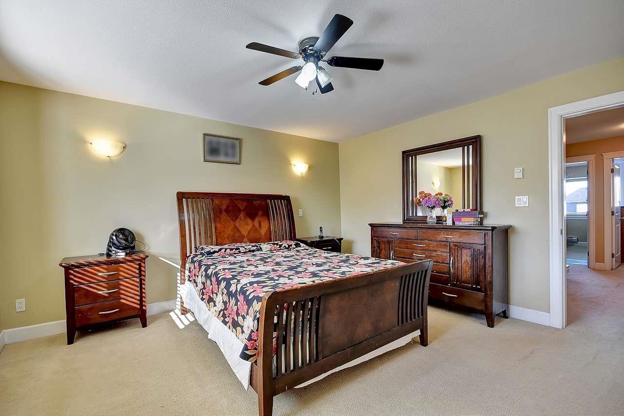 Property Photo: 6628 121 BC V3W 1W3