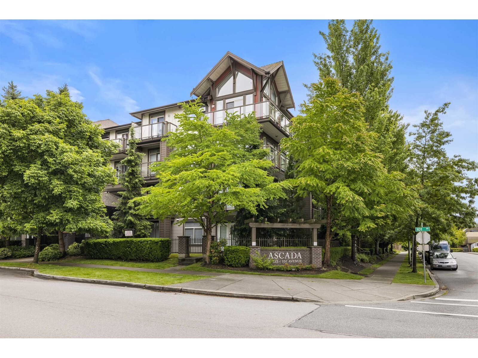 Property Photo: 15322 101 312 BC V3R 4G9