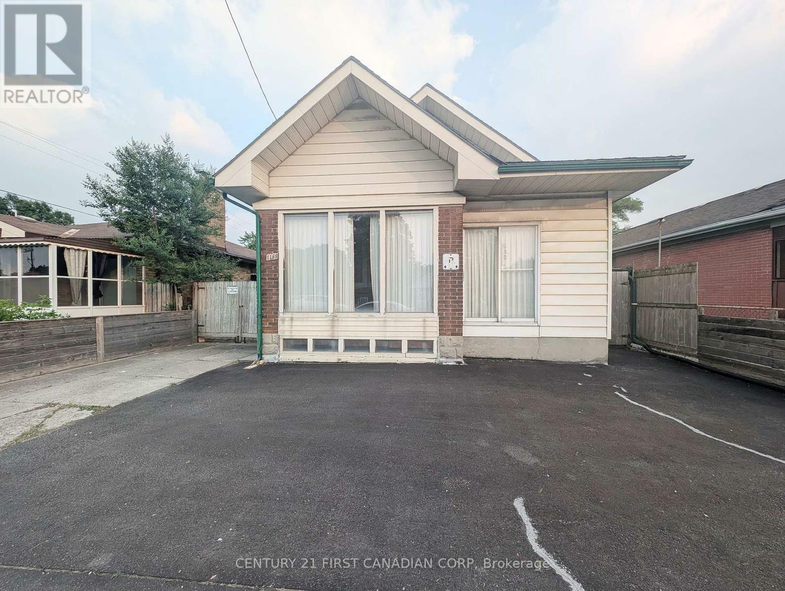 Property Photo: 1169 Oxford Street East ON N5Y 3L7