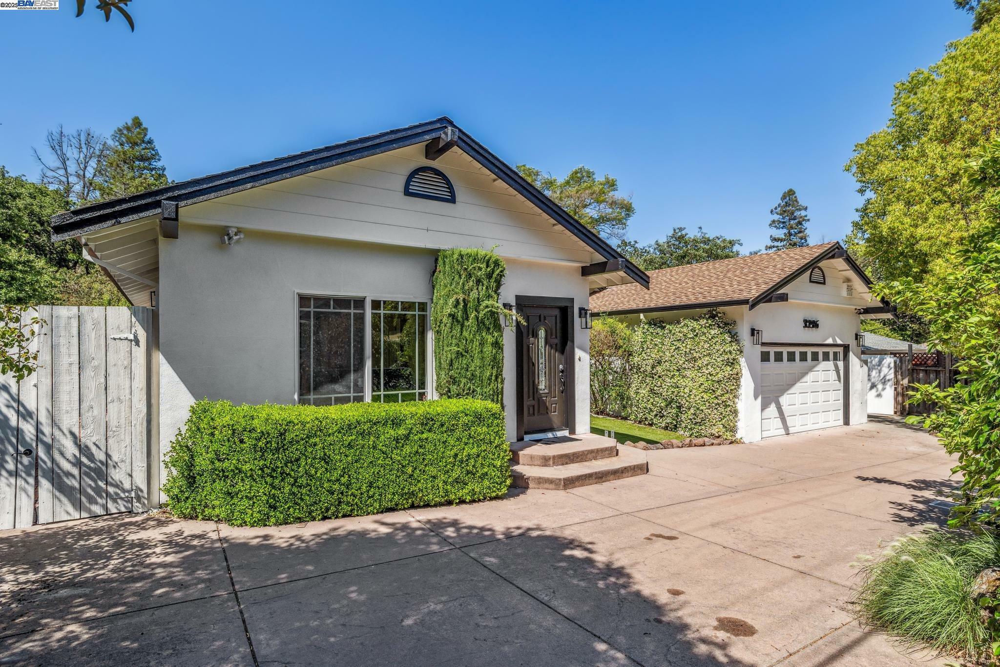 Property Photo:  3296 Walnut Ln  CA 94549 